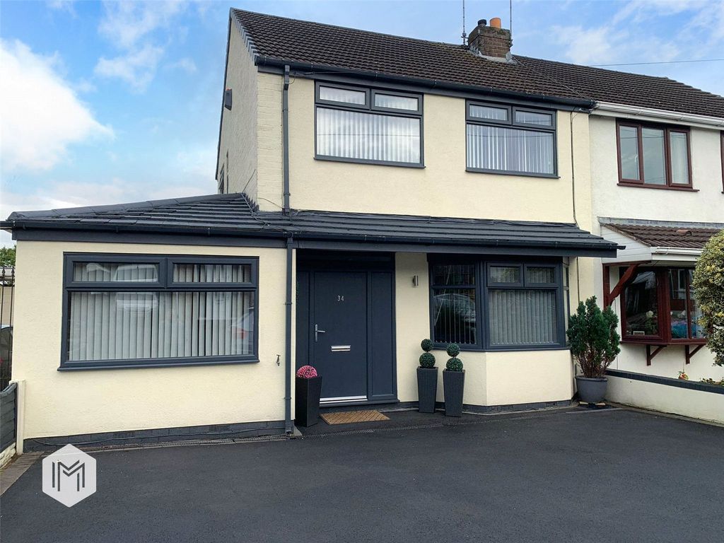 4 bed semidetached house for sale in Sandfield Crescent, Glazebury