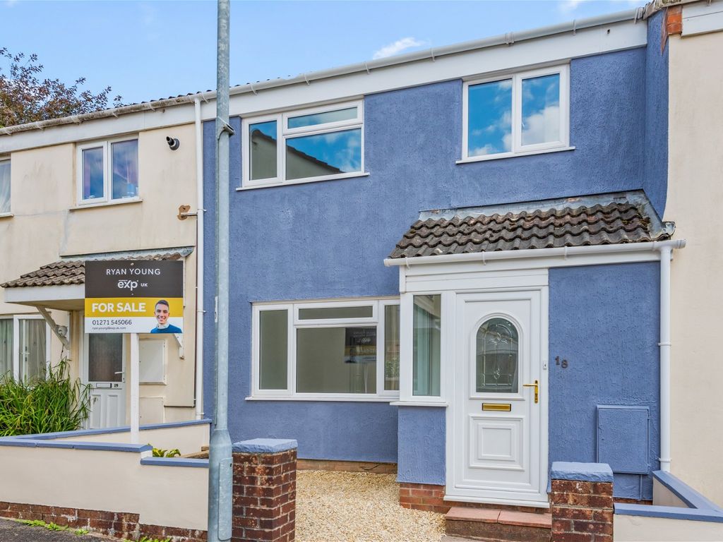 3 bed terraced house for sale in Walnut Way, Barnstaple, North Devon