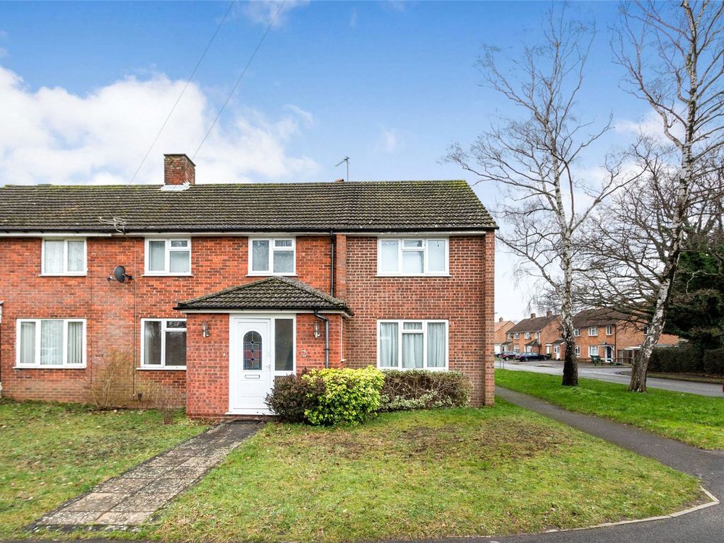 4 bed semidetached house for sale in Southdown Road, Tadley RG26 Zoopla