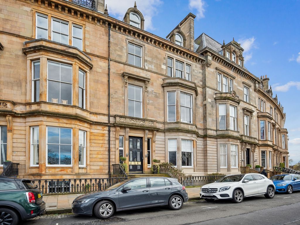 2 bed flat for sale in Park Terrace, Park District, Glasgow G3, £