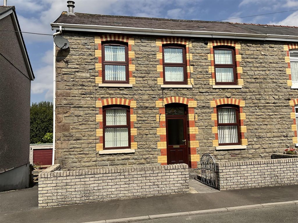 3 bed semidetached house for sale in Stepney Road, Garnant, Ammanford