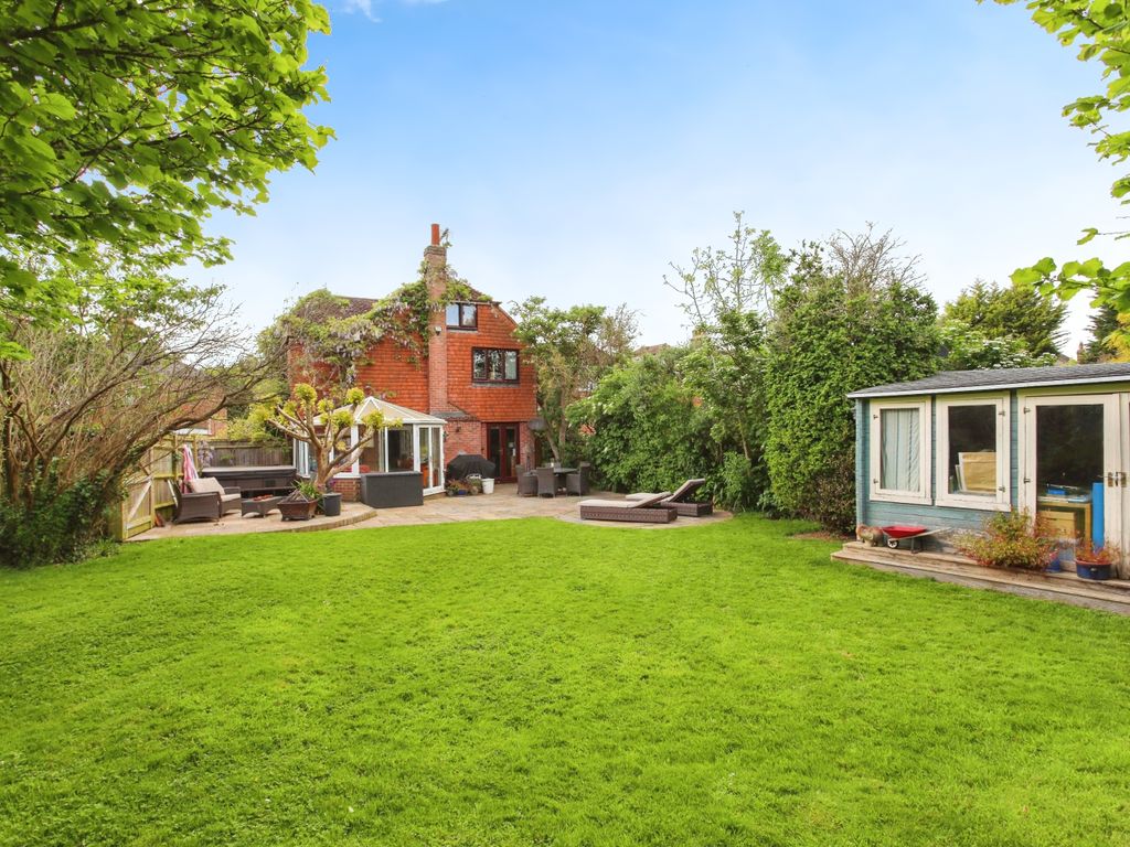 4 bed detached house for sale in Collier Street, Tonbridge TN12, £