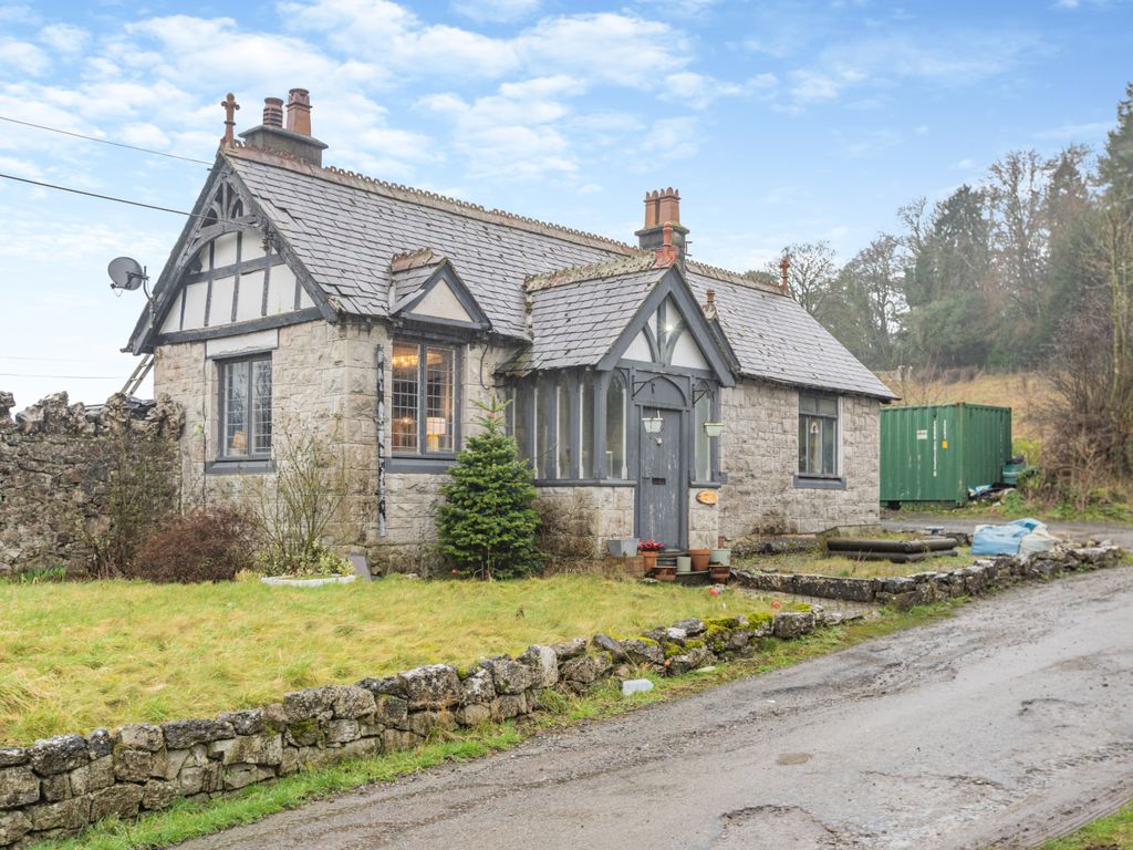 3 bed detached house for sale in Llanfair Dyffryn Clwyd, Ruthin LL15, £