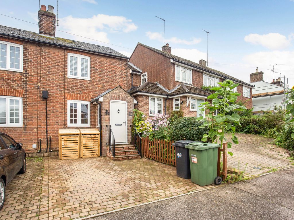 2 bed end terrace house for sale in Coldharbour Lane, Harpenden AL5, £