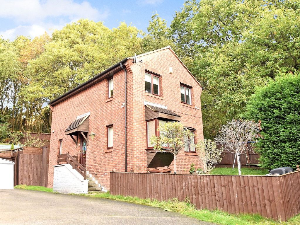 3 bed detached house for sale in Abbeydale Garth, Kirkstall, Leeds LS5