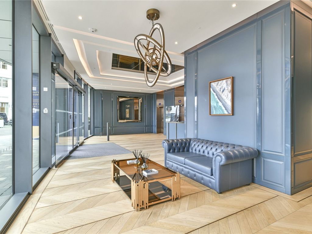 Chelsea Island, Lighterman Towers, Chelsea Harbour SW10