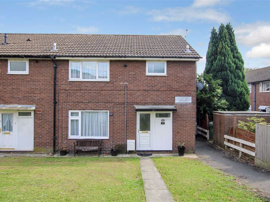 3 bed town house for sale in Clyde Walk, Leeds, West Yorkshire LS12