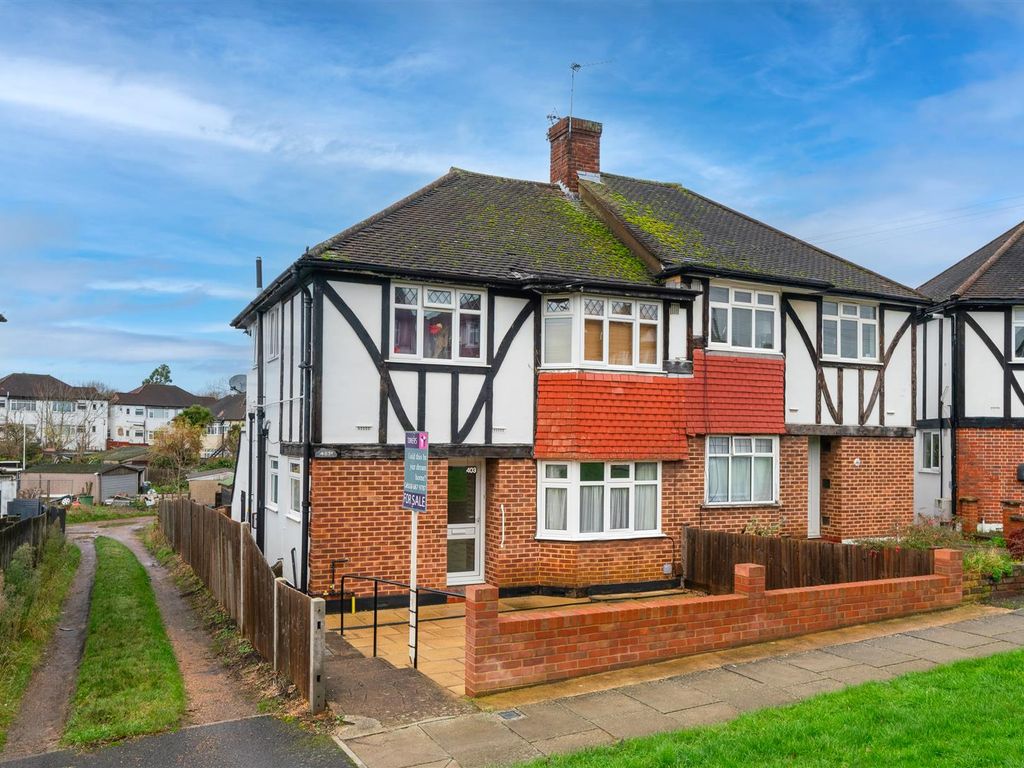 2 bed for sale in Lynmouth Avenue, Morden SM4, £315,000 Zoopla