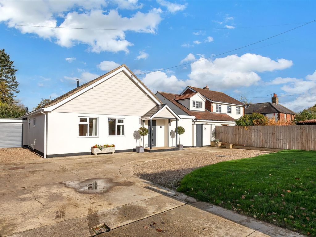2 bed detached bungalow for sale in Thetford Road, Coney Weston, Bury
