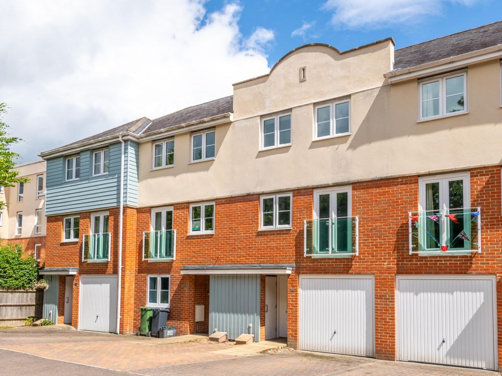 3 bed property for sale in St. Annes Drive North, Redhill RH1 Zoopla