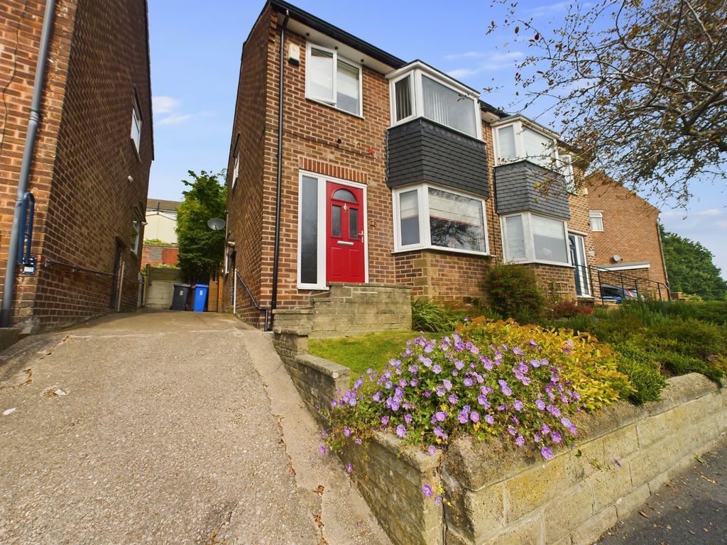 3 bed semidetached house for sale in Sandstone Road, Sheffield S9, £