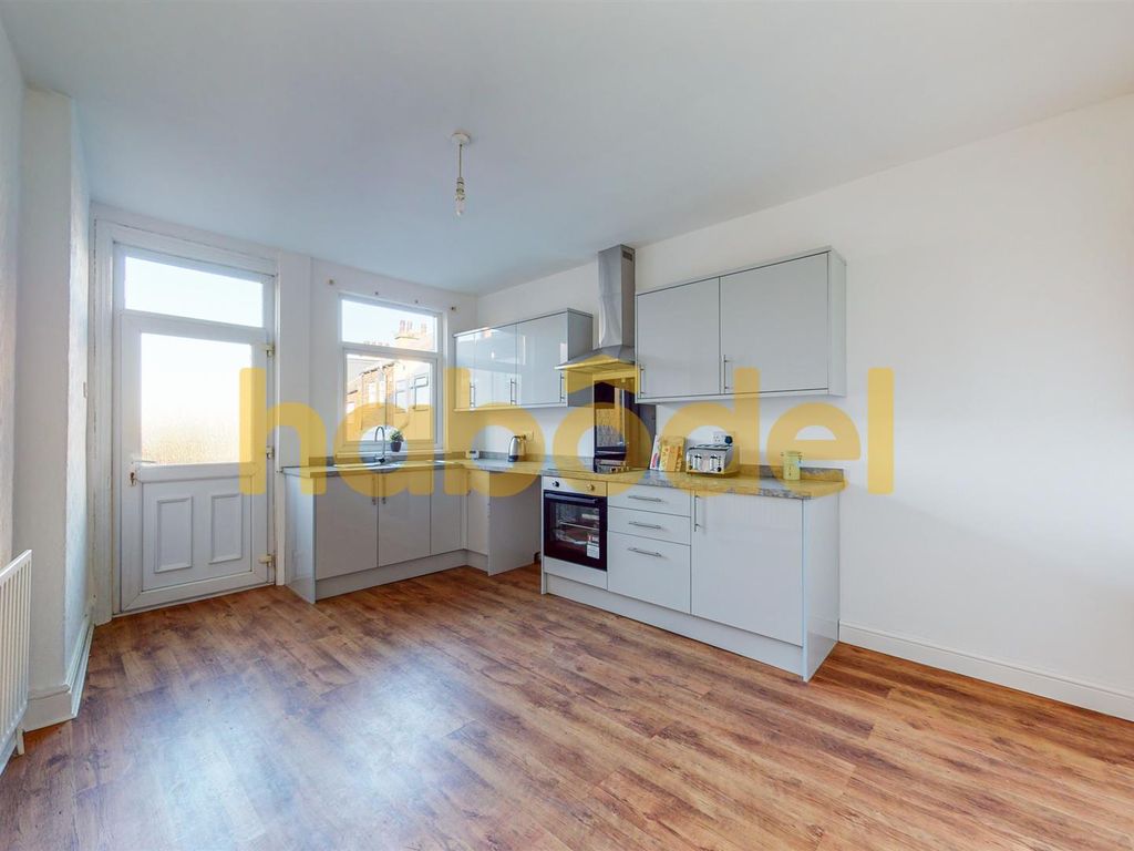 3 bed terraced house to rent in Park Road, Barnsley S70 Zoopla