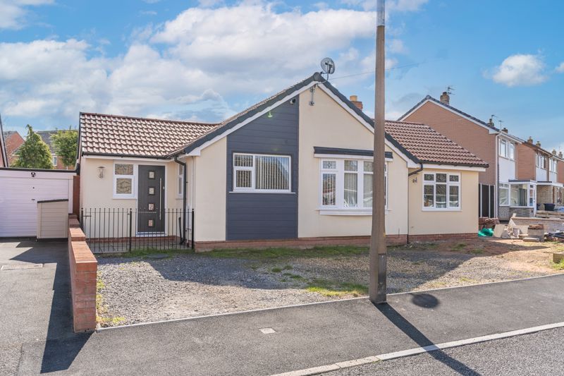 2 bed bungalow for sale in Fieldhouse Drive, Muxton, Telford TF2 Zoopla