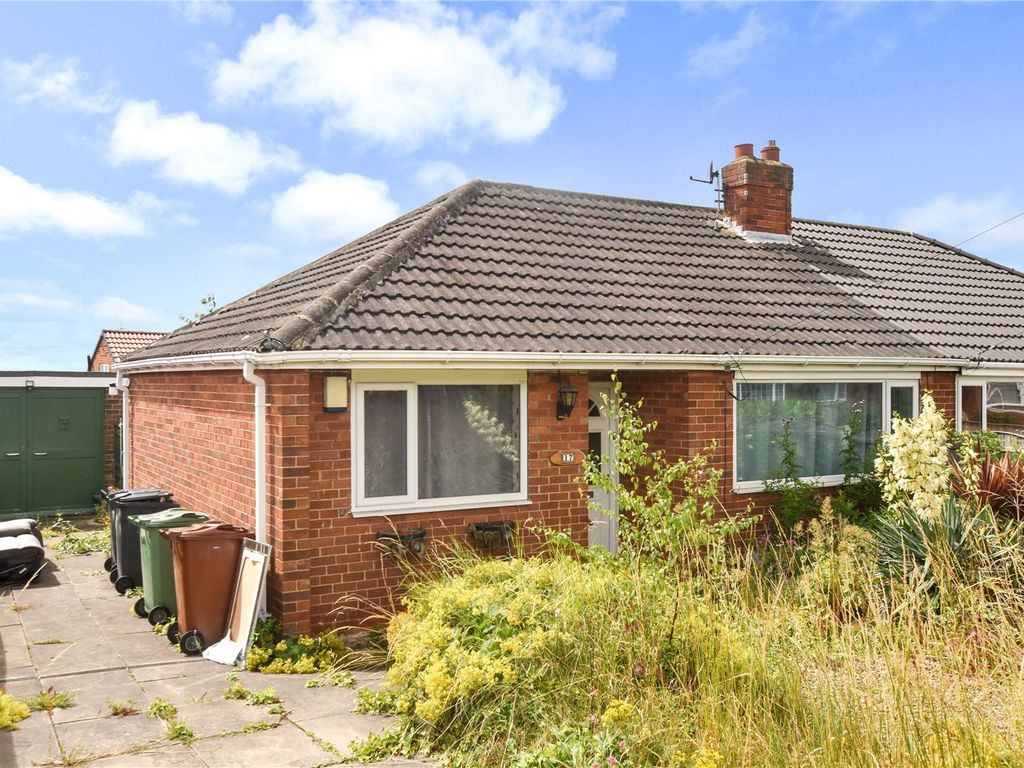 2 bed bungalow for sale in Haigh Moor Crescent, Tingley, Wakefield