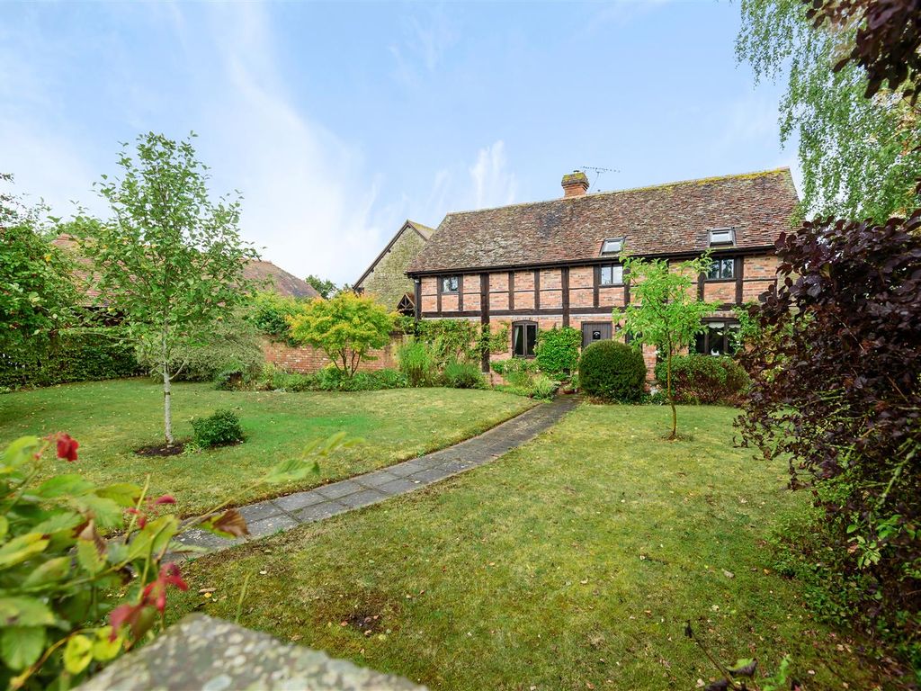 3 bed property for sale in Upper Court, Luston, Leominster, Herefordshire HR6 Zoopla