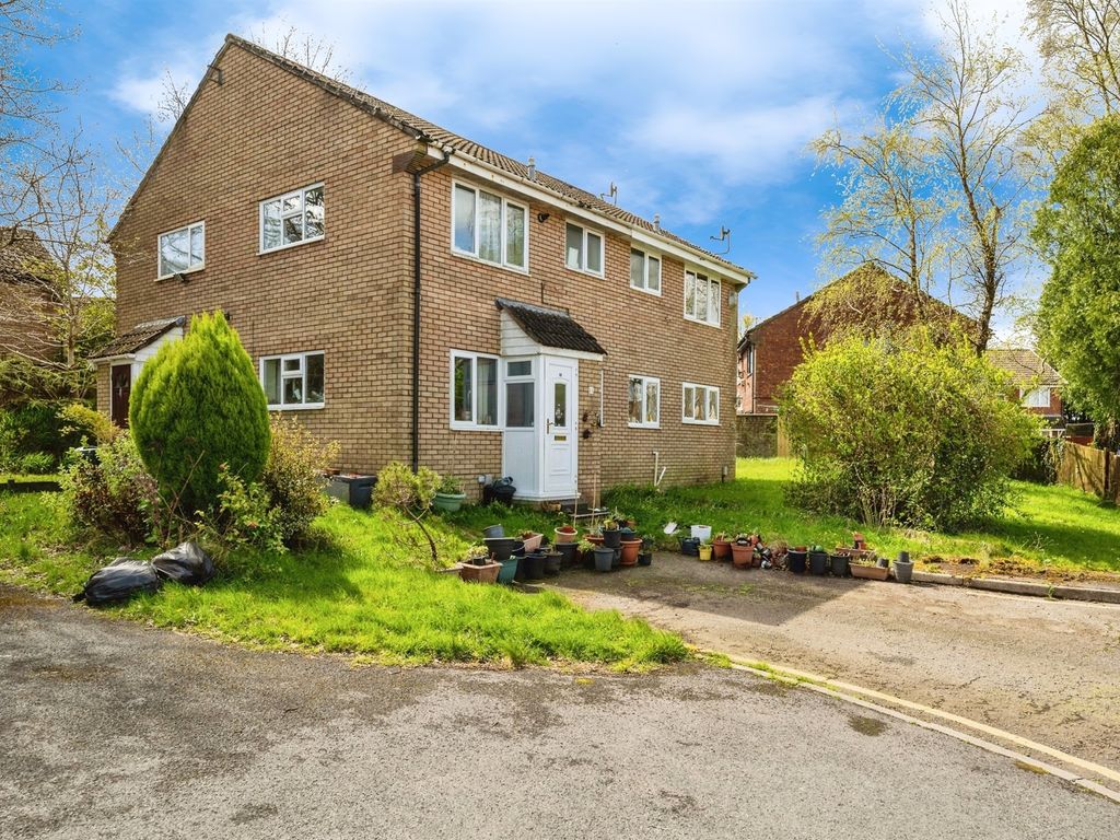 1 bed semidetached house for sale in Y Berllan, Llangyfelach, Swansea