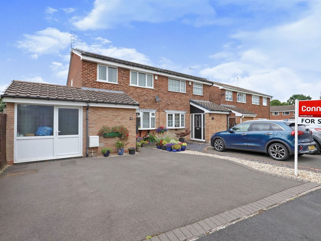 3 bed semidetached bungalow for sale in Epsom Close, Perton