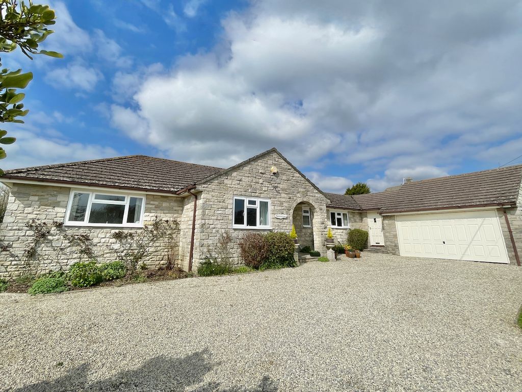 4 bed bungalow for sale in Higher Filbank, Corfe Castle, Wareham BH20