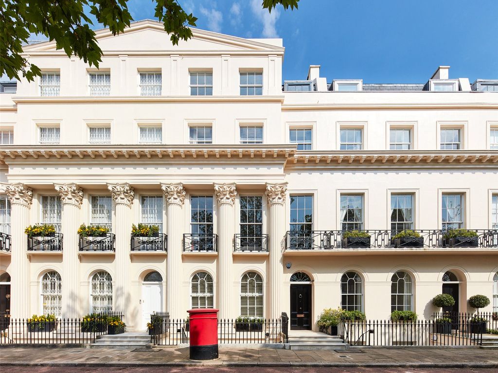 5 bed terraced house for sale in Chester Terrace, Regents Park, London