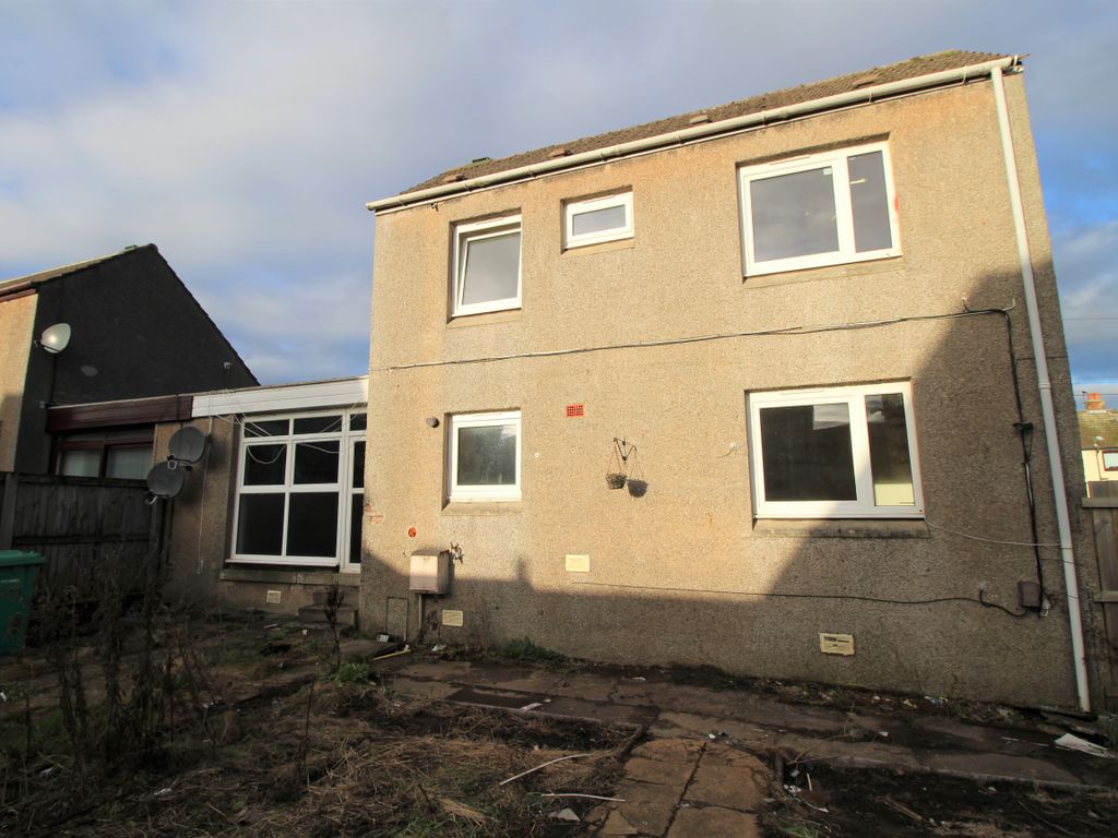 3 bed semidetached house for sale in West Park Avenue, Leslie