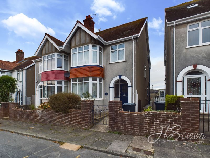 3 bed semidetached house for sale in Cedar Court Road, Torquay TQ1, £