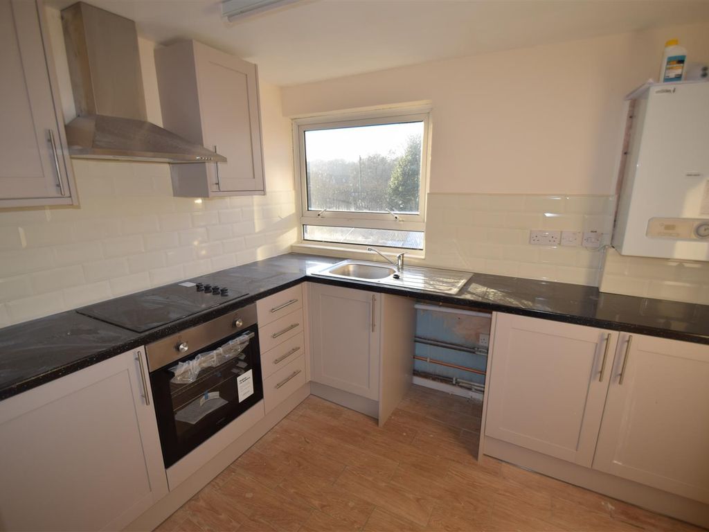 2 bed flat to rent in Hills Lane Drive, Madeley, Telford TF7 Zoopla