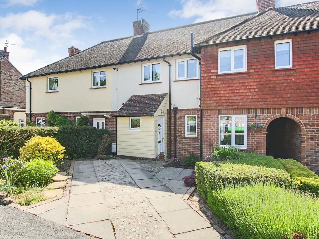 4 bed terraced house for sale in New Farthingdale, Dormansland