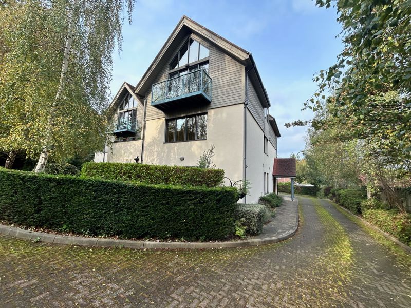 2 bed flat for sale in Brackley Avenue, Colwyn Bay LL29, £299,950 Zoopla