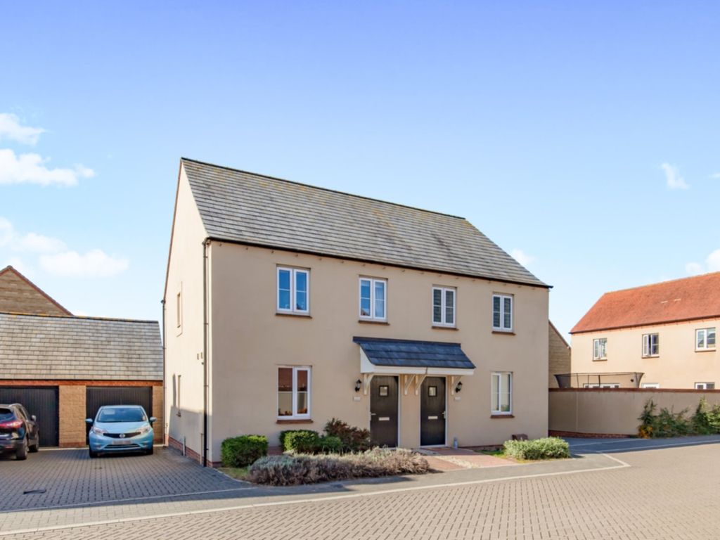 3 bed semidetached house to rent in Plumpton Road, Bicester OX26 Zoopla