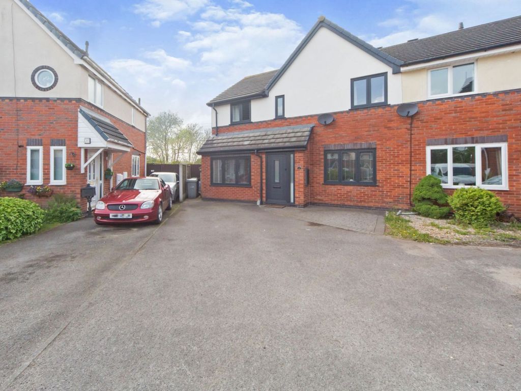 4 bed semidetached house for sale in Welland Close, Sandbach CW11 Zoopla