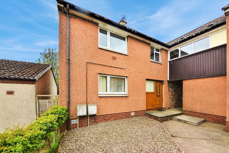 2 bed flat for sale in Barrie Path, Glenrothes KY6, £85,000 Zoopla