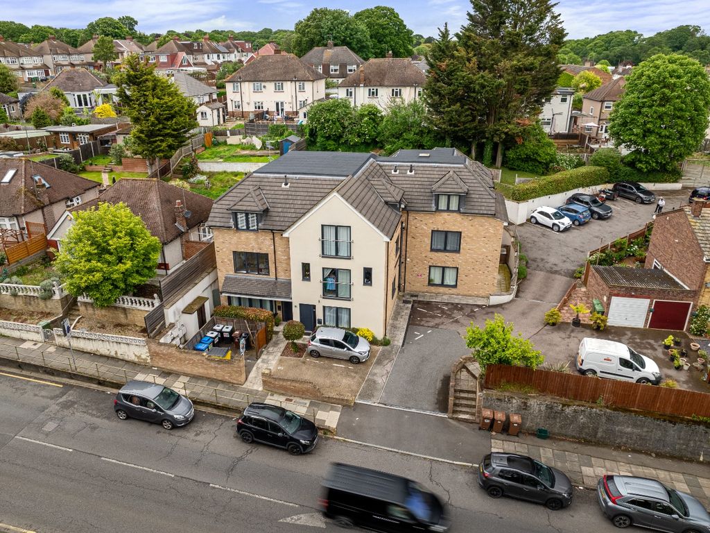 2 bed flat for sale in Ash Court, 124 Watling Street, Bexleyheath, Kent