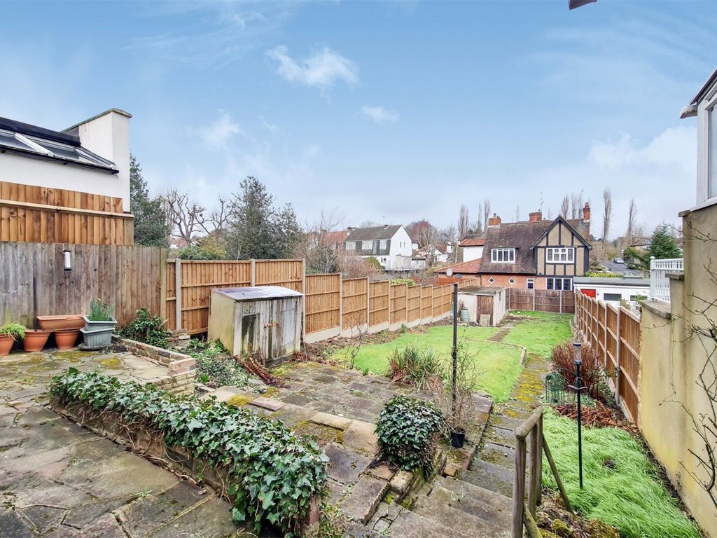 3 bed semidetached house for sale in Torrington Park, North Finchley