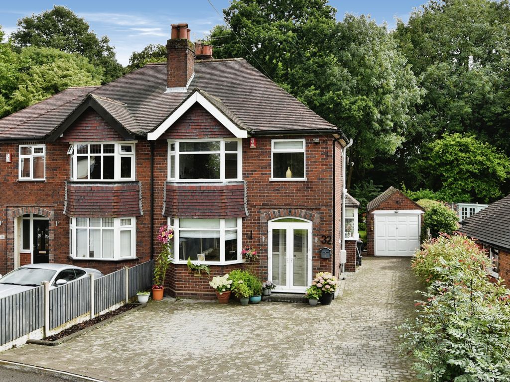 3 bed semidetached house for sale in Eleanor Crescent, Newcastle