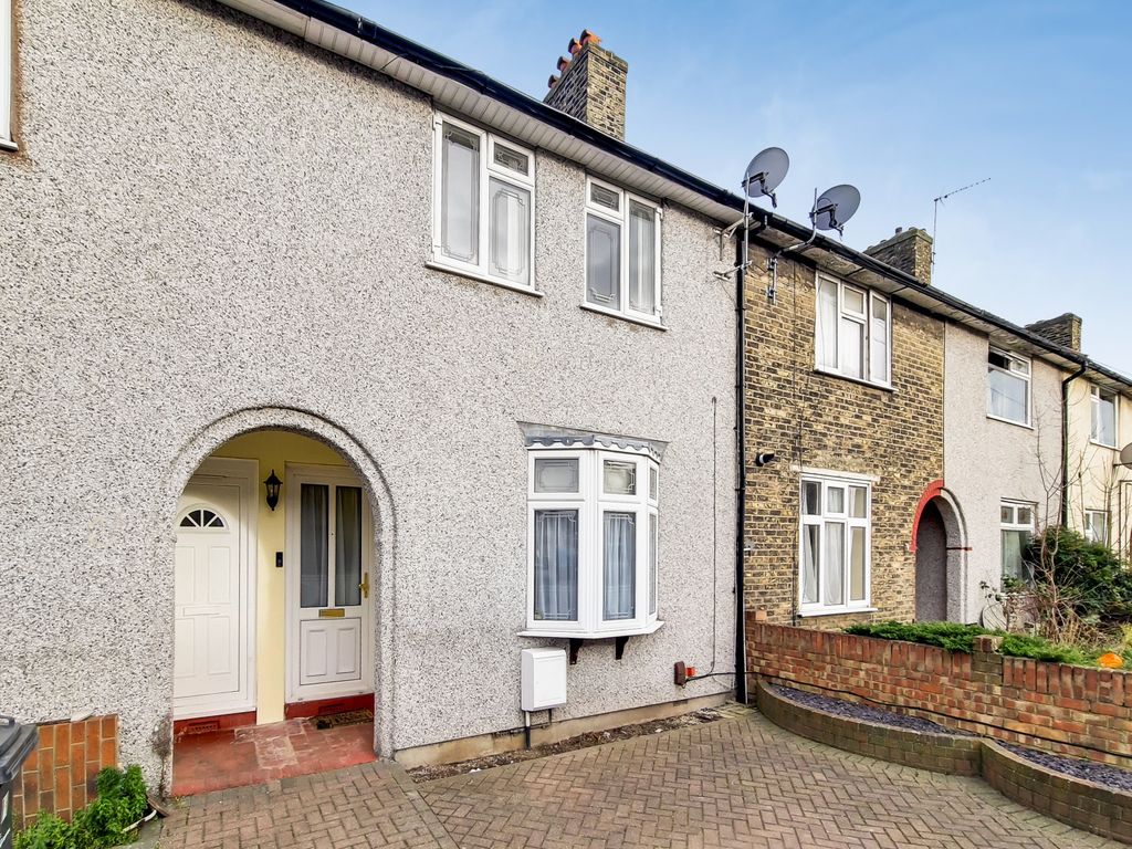 3 bed terraced house for sale in Coleman Road, Dagenham RM9 Zoopla