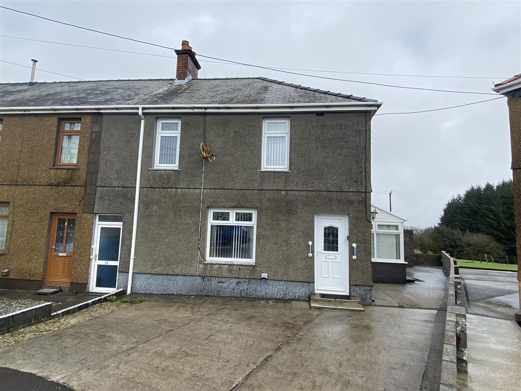 4 bed end terrace house for sale in Banc Y Gors, Upper Tumble, Llanelli