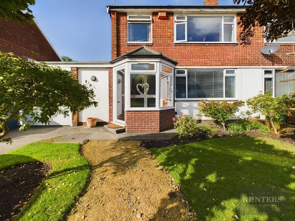 3 bed semidetached house for sale in Weardale Avenue, Sunderland, Tyne