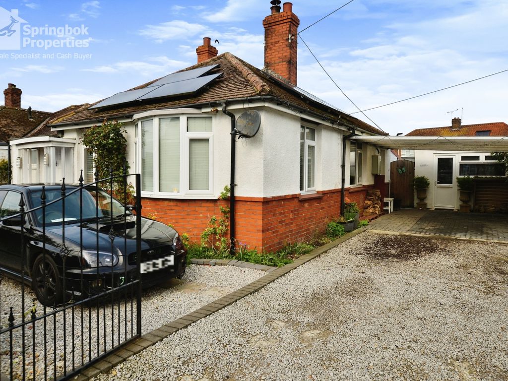 3 bed bungalow for sale in Mill Road, Romney Marsh, Kent TN29 Zoopla