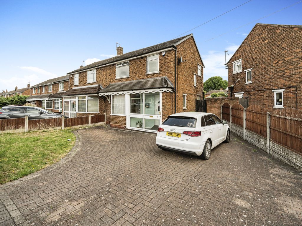 3 bed semidetached house for sale in Campville Crescent, West Bromwich