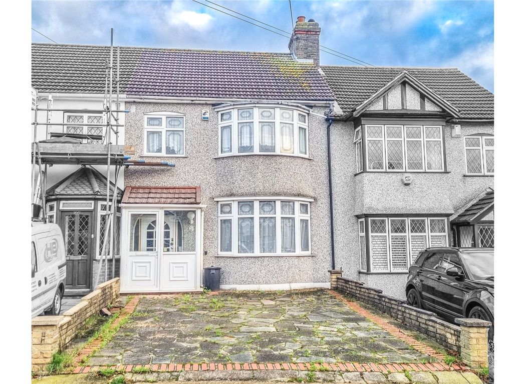 3 bed terraced house for sale in Marshalls Drive, Romford RM1, £475,000