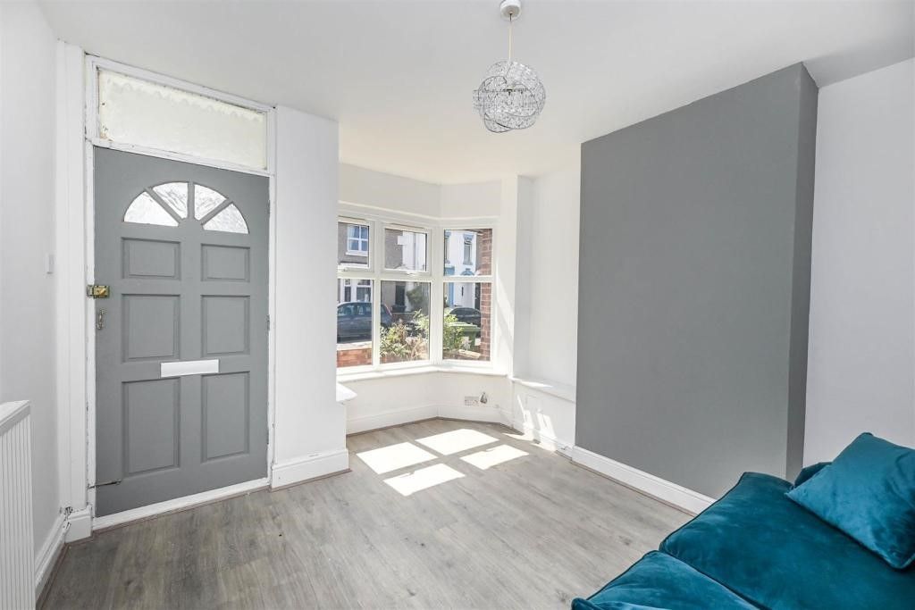 3 bed property to rent in Abbey Street, Rugby CV21 Zoopla