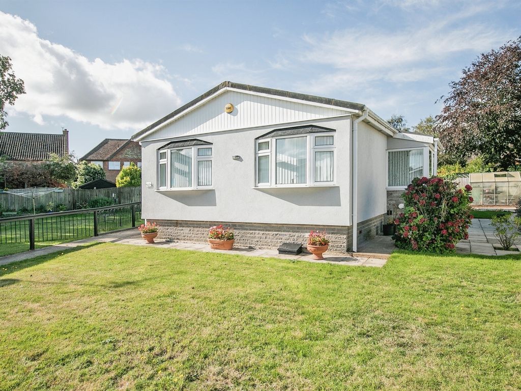 3 bed mobile/park home for sale in Foxhall Road, Rushmere St. Andrew