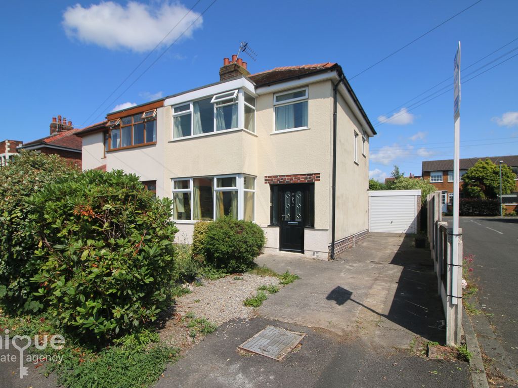 3 bed semidetached house for sale in Compley Avenue, PoultonLeFylde