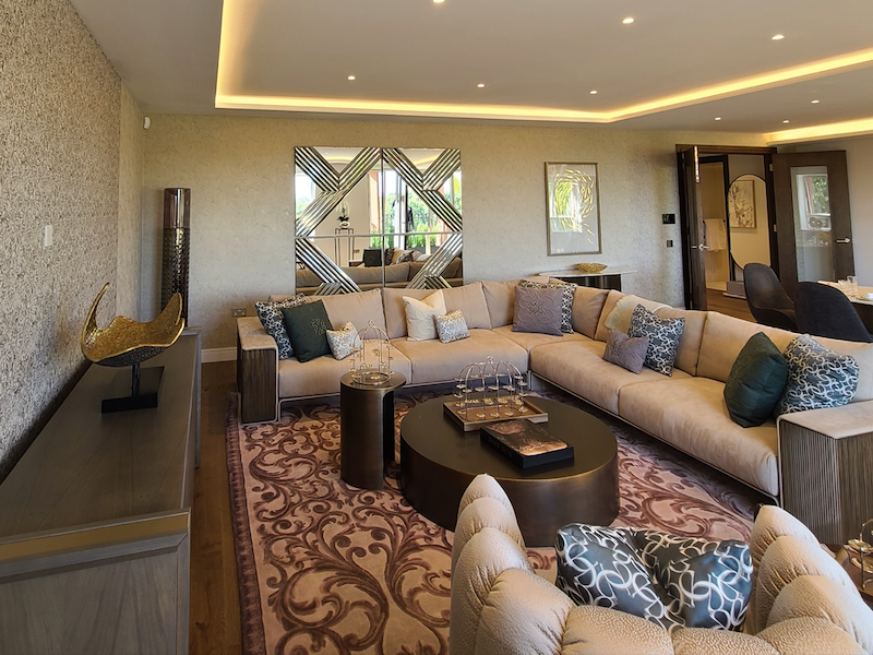 Palace Court, Palace Court, 4Hr W2