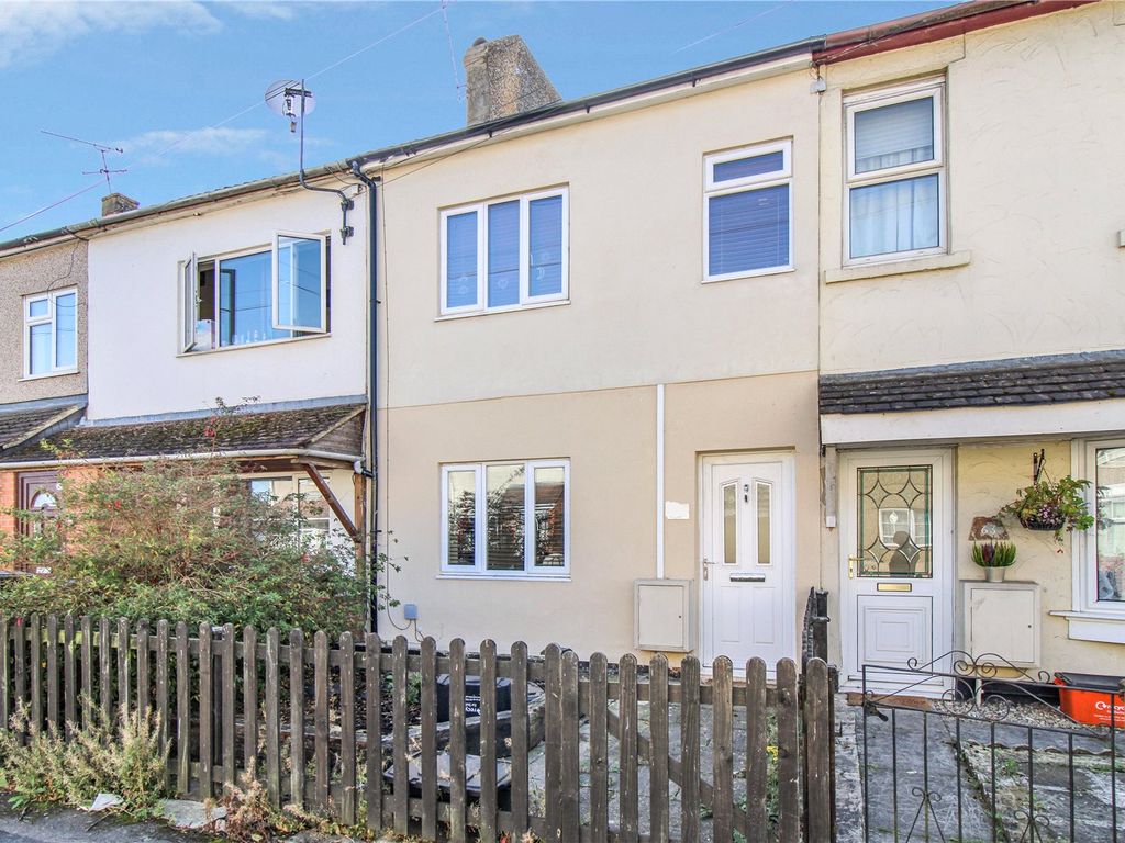 3 bed terraced house for sale in Bright Street, Gorse Hill, Swindon