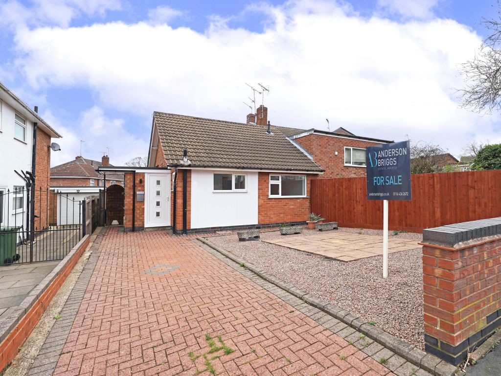 1 bed semidetached bungalow for sale in Dorset Avenue, Glenfield