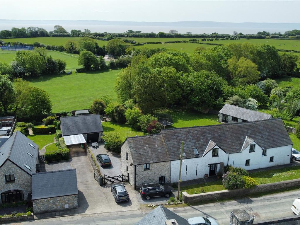 4 bed barn conversion for sale in Higher End, St. Athan, Barry CF62