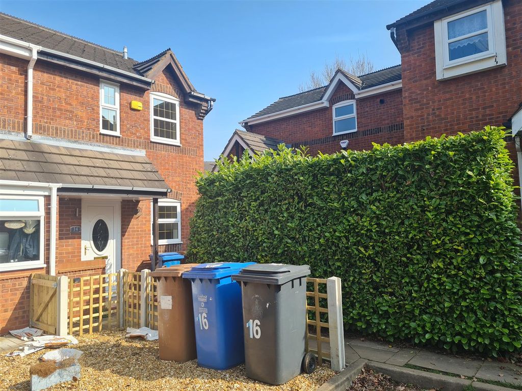 2 bed terraced house to rent in Dyke Road, Handsacre, Staffordshire