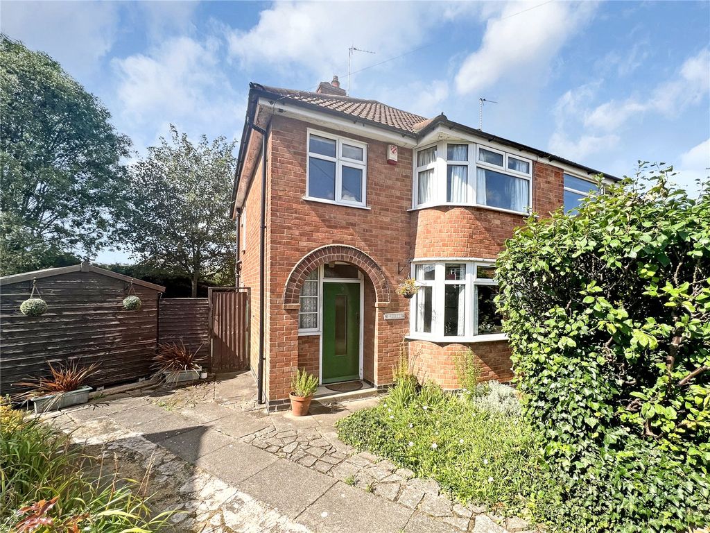 3 bed semidetached house for sale in Warmsley Avenue, Wigston