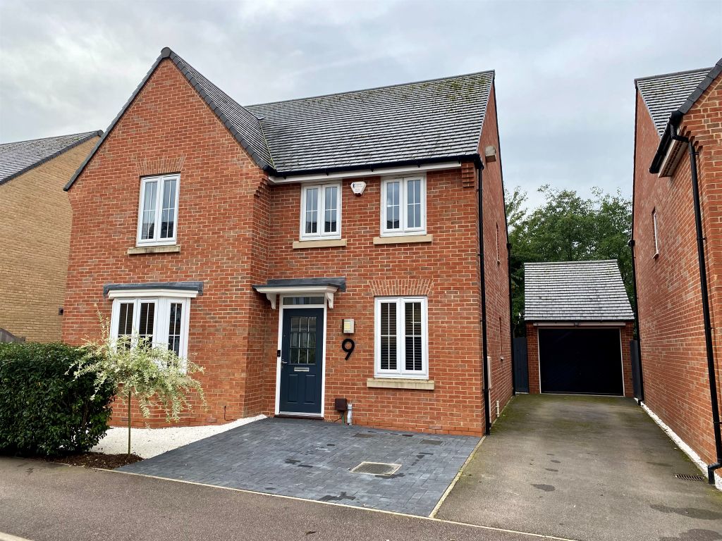 4 bed detached house for sale in Trinity Way, Papworth Everard